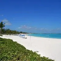 Bahama Beach Club Resort Treasure Cay 4*,
